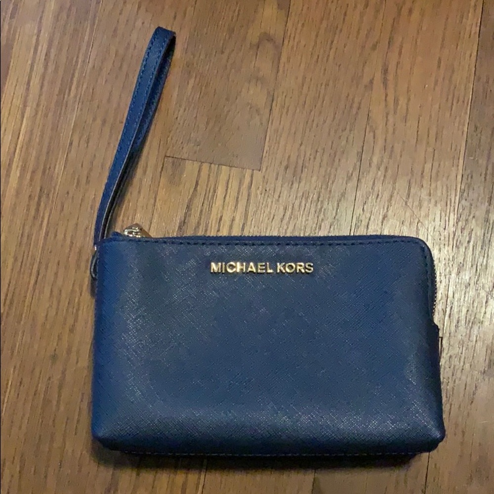 Authentic Michael Kors wristlet